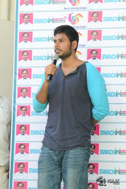 Telugu-Film-Industry-Participate-Swachh-Hyderabad